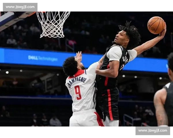 3D 暴击！大洛压哨三分 + 单手血帽夏普